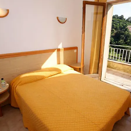 Sant'andria Hotel