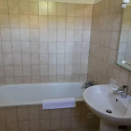 Sant'andria מלון 3*