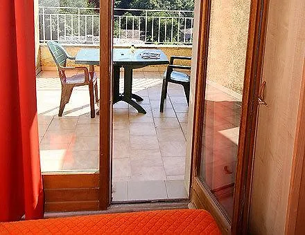 מלון Sant'andria 3*